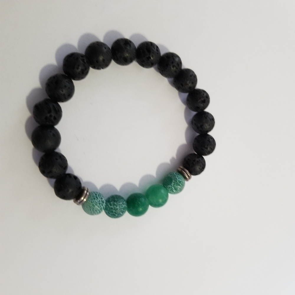 stretchy black and green stone bracelet